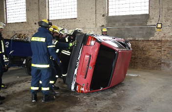 Unfallrettung PKW mit THW_14